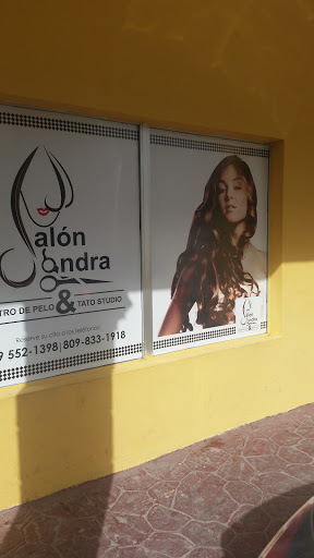 Salon Sandra Bavaro Plaza La Realeza