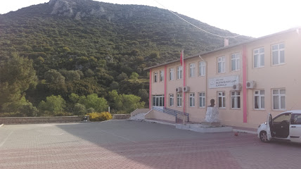 Mustafa Kutluay Ortaokulu