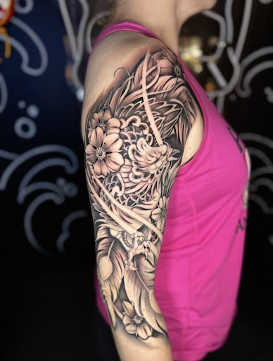 Explore charlotte's web tattoo ideas, creative tattoo ideas in Honolulu, available at Sacred Art Tattoo Waikiki