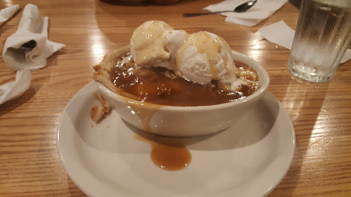 American Restaurant «Cracker Barrel Old Country Store», reviews and photos, 111 Dunson Ln, Davenport, FL 33896, USA