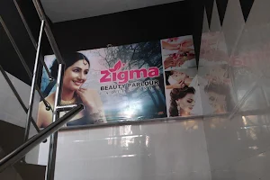 Zigma Beauty Parlour image