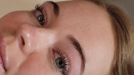Photo of BROWBYNAVA Brow threading