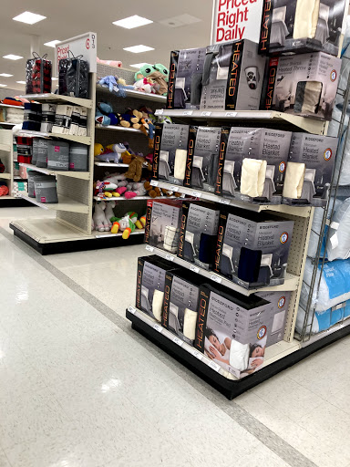 Department Store «Target», reviews and photos, 200 Mill Rd, Oaks, PA 19456, USA