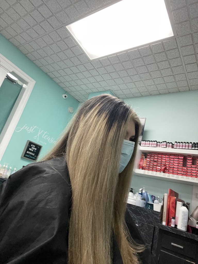 Just Teasin Salon 19018