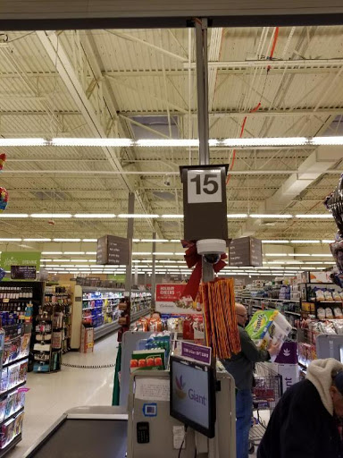 Grocery Store «Giant», reviews and photos, 5701 Plank Rd, Fredericksburg, VA 22407, USA
