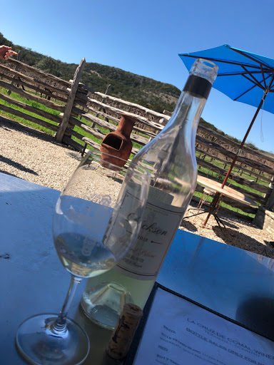 Winery «La Cruz de Comal Wines, Ltd.», reviews and photos, 7405 FM 2722, Canyon Lake, TX 78133, USA
