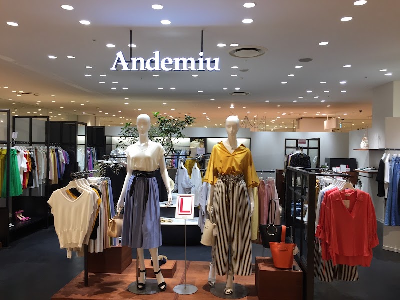 Andemiu ルクアイーレ店
