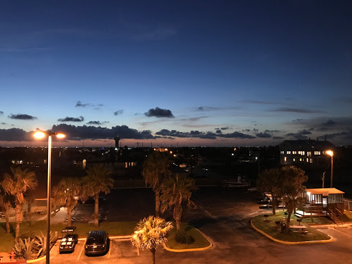 Beach Resort «Sandcastle Condominiums & Event Center», reviews and photos, 800 Sandcastle Dr, Port Aransas, TX 78373, USA