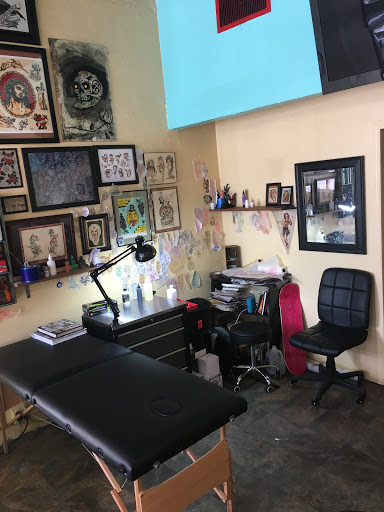 Tattoo Shop «Cornerstone Tattoos», reviews and photos, 2757 SW 27th Ave, Miami, FL 33145, USA