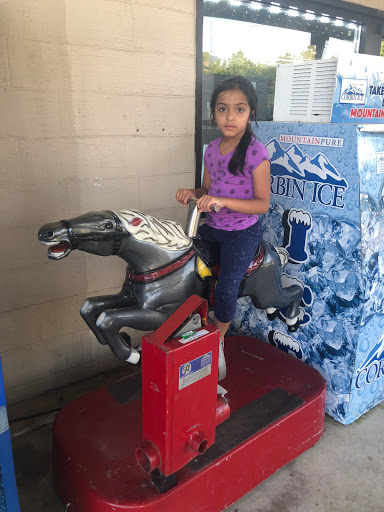 Grocery Store «Keavy Grocery», reviews and photos, 25 KY-312, Keavy, KY 40737, USA