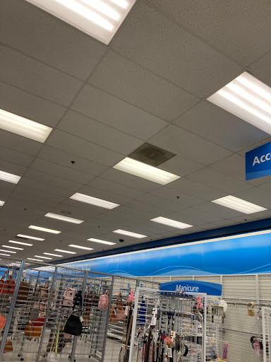 Clothing Store «Ross Dress for Less», reviews and photos, 958 W Street Rd, Warminster, PA 18974, USA