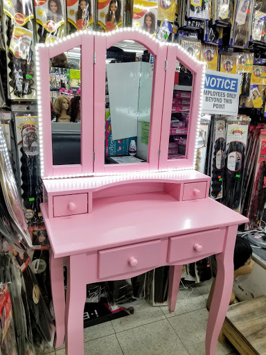 Cosmetics Store «Golden Beauty Supply», reviews and photos, 2901 W 12th St, Little Rock, AR 72204, USA