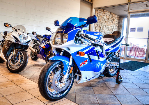 Motorcycle Dealer «iMotorsports Inc», reviews and photos, 334 W Grand Ave, Elmhurst, IL 60126, USA