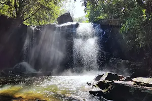 Marachuvadu waterfalls image
