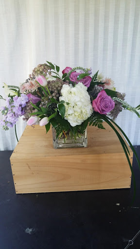 Florist «Encore Florals & Gifts», reviews and photos, 225 Kingston St, Conway, SC 29526, USA