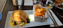Hamburger du Restaurant Le RestÔ à Saint-Cyr-sur-Mer - n°11
