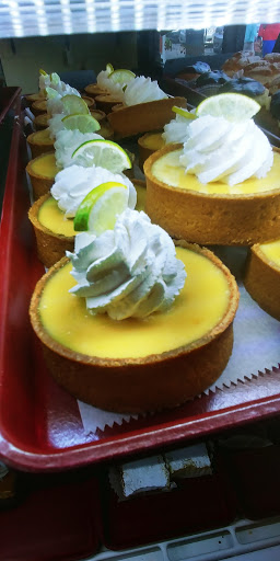 Dessert Shop «Amaretti Desserts San Marco», reviews and photos, 1992 San Marco Blvd, Jacksonville, FL 32207, USA