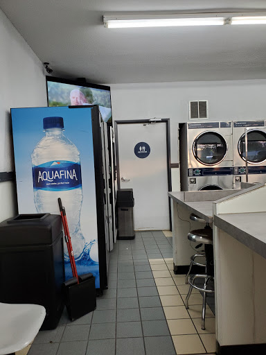 Laundromat «Suds Factory Coin Laundry», reviews and photos, 2830 Eastern Ave, Sacramento, CA 95821, USA