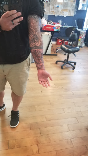 Tattoo Shop «Iron Lotus Tattoo», reviews and photos, 521 Pulaski Hwy A, Joppa, MD 21085, USA