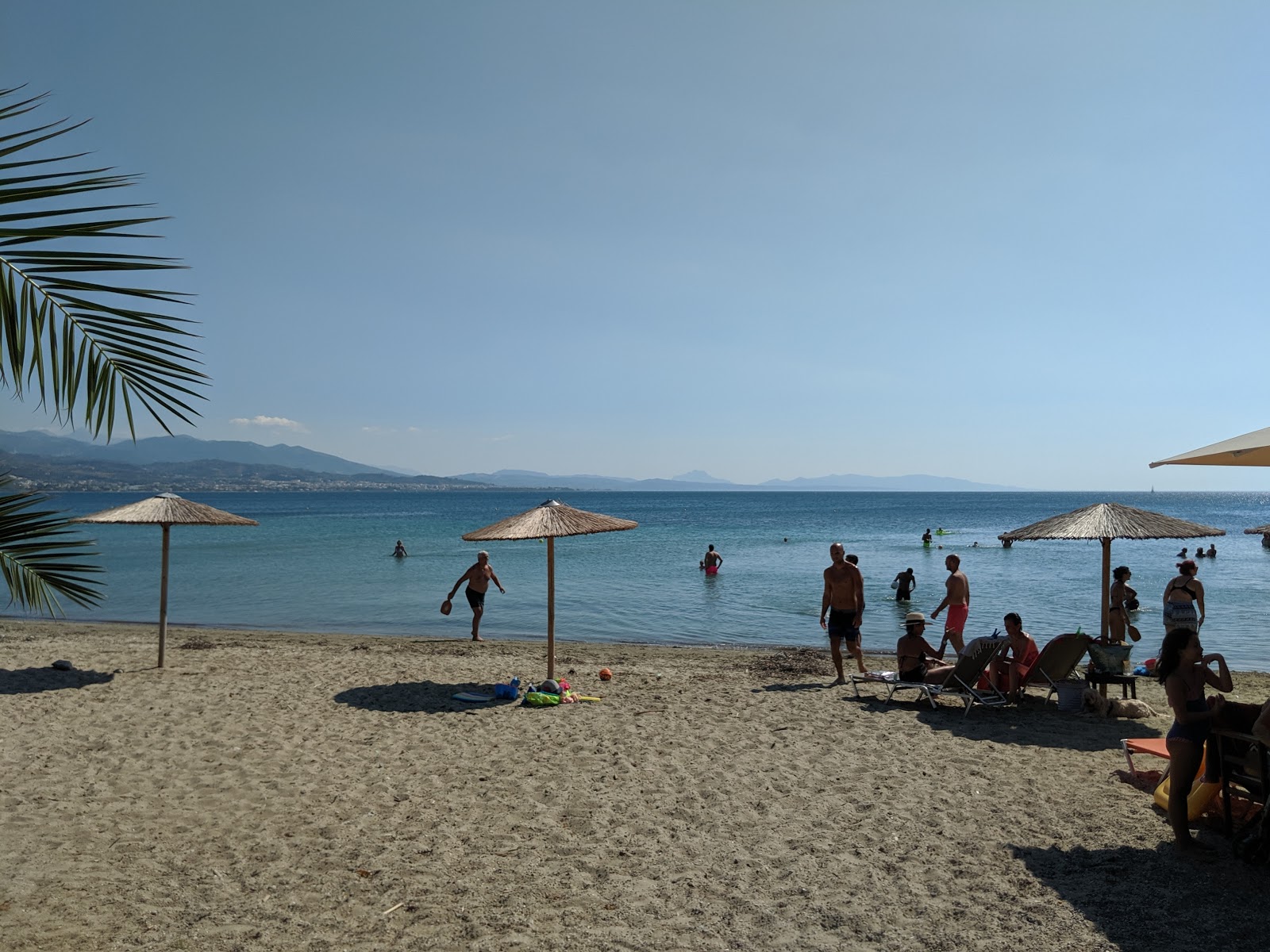 Foto van Antirrio beach met direct strand