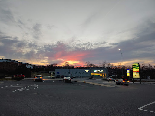 Grocery Store «Grocery Outlet Bargain Market», reviews and photos, 110 Old York Rd, New Cumberland, PA 17070, USA