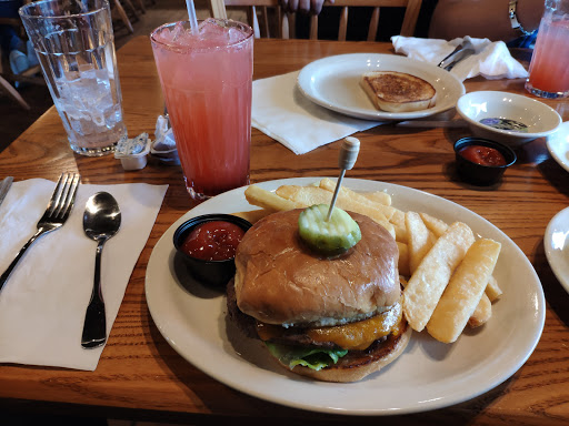 American Restaurant «Cracker Barrel Old Country Store», reviews and photos, 1313 Hilliard Rome Rd E, Columbus, OH 43228, USA