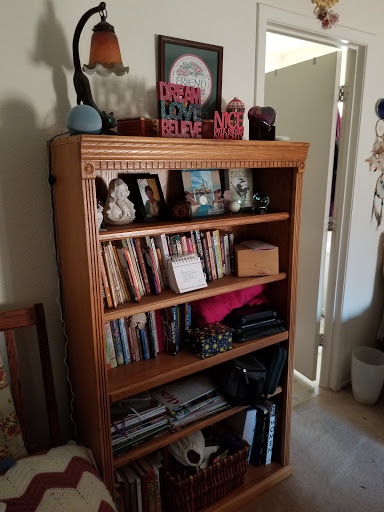 Thrift Store «Dog Junkies Thrift Store», reviews and photos, 4611 N Rancho Dr, Las Vegas, NV 89130, USA