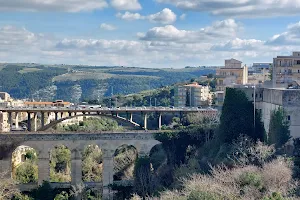 Ponte Vecchio (Ragusa) image