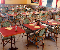 Atmosphère du Restaurant Le Café du Polygone à Perpignan - n°9