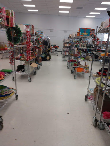 Thrift Store «Goodwill Store and Donation Center», reviews and photos, 2025 E Market St, Harrisonburg, VA 22801, USA