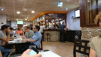 Restaurante Cafetería La Borda - C/ de Julio García Condoy, 14, 50018 Zaragoza, Spain