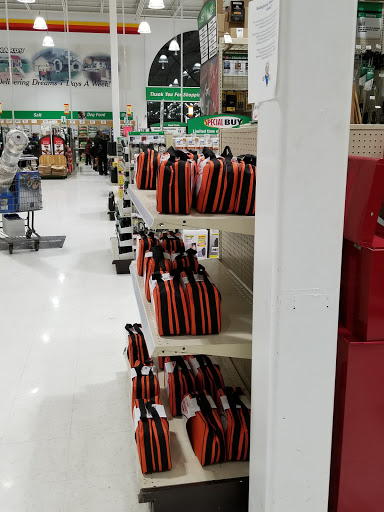 Home Improvement Store «Menards», reviews and photos, 290 N Bolingbrook Dr, Bolingbrook, IL 60440, USA