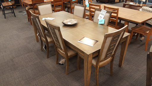 Furniture Store «Furniture and Mattress Warehouse», reviews and photos, 12386 Felch St, Holland, MI 49424, USA