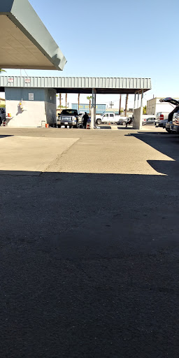 NEW CREATIONS CARWASH en El Centro