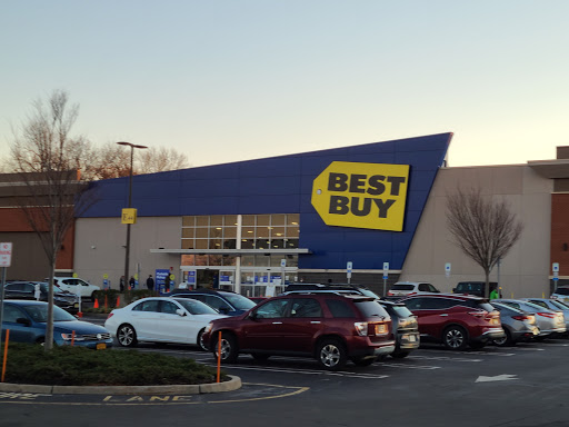 Electronics Store «Best Buy», reviews and photos, 1 Garden State Plaza Blvd, Paramus, NJ 07652, USA