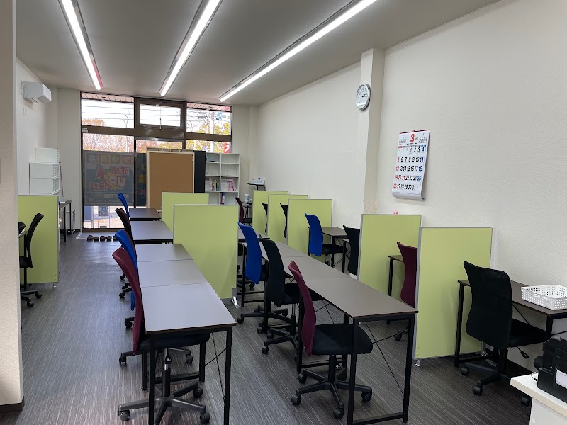 個別指導塾の学習空間 岡山大元教室
