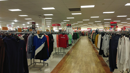 Department Store «T.J. Maxx & HomeGoods», reviews and photos, 111 Taunton St, Plainville, MA 02762, USA