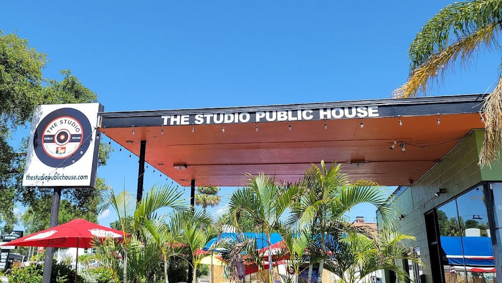 The Studio Public House 33712