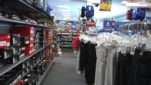 Sporting Goods Store «Big 5 Sporting Goods - Lakewood», reviews and photos, 5247 Lakewood Blvd, Lakewood, CA 90712, USA