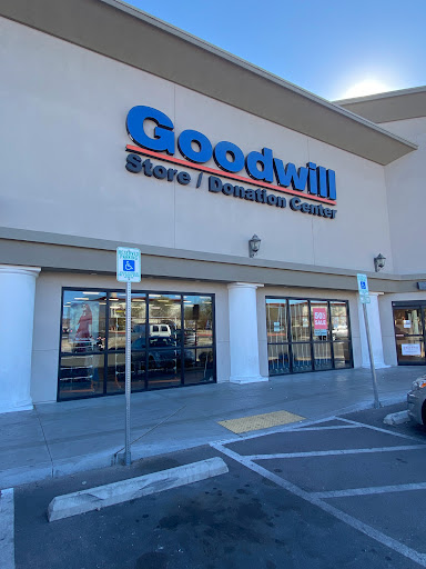 Thrift Store «Goodwill Retail Store and Donation Center», reviews and photos