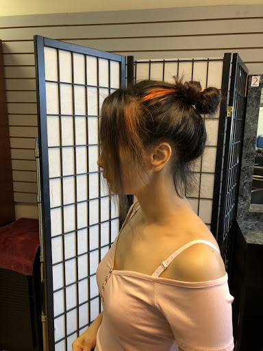 Hair Salon «JinYu (津羽) Beauty Salon», reviews and photos, 2624 E 10th St, Bloomington, IN 47408, USA