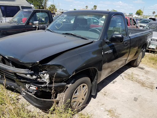 Used Auto Parts Store «Select Auto Parts», reviews and photos, 12700 56th St N, Clearwater, FL 33760, USA