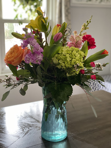 Florist «Colonial Flower Shoppe», reviews and photos, 611 Main St, Somers, CT 06071, USA