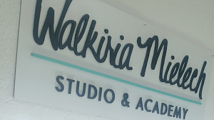 Instituto de Makeup WALKIRIA MIELECH