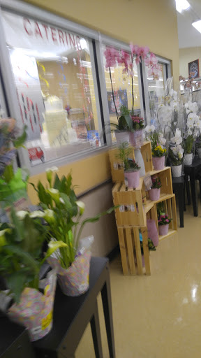 Supermarket «Giant Eagle Supermarket», reviews and photos, 22160 Center Ridge Rd, Rocky River, OH 44116, USA