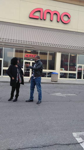 Shopping Mall «Bay Plaza Shopping Center», reviews and photos, 2100 Bartow Ave, Bronx, NY 10475, USA