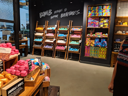 Cosmetics Store «LUSH», reviews and photos, 575 Bellevue Way NE #128, Bellevue, WA 98004, USA