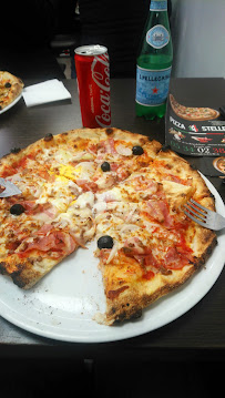 Plats et boissons du Pizzeria Pizza et burger 4 Stelle à emporter et sur place à Pamiers - n°3