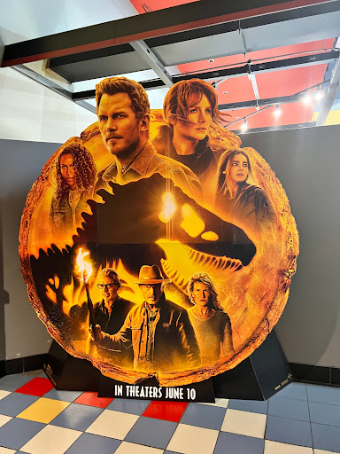 Movie Theater «AMC Showplace Village Crossing 18», reviews and photos, 7000 Carpenter Rd, Skokie, IL 60077, USA