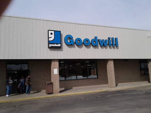 Thrift Store «Goodwill», reviews and photos